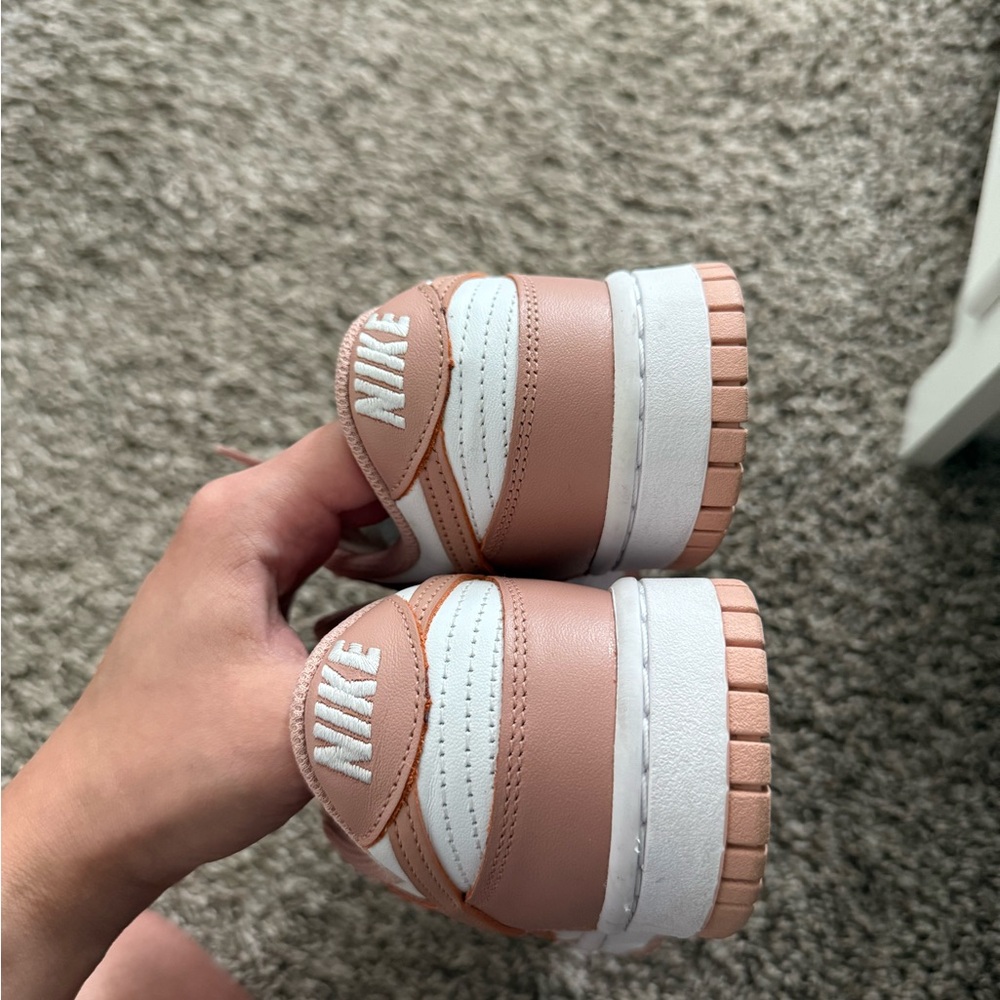 Nike Rose Dunks - Picture 2 of 5
